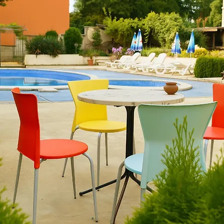 Cosy Nest With Glass Veranda Apartment Varna